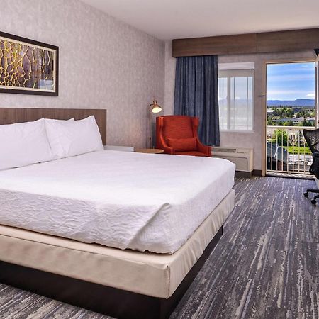 Hilton Garden Inn Bend Bagian luar foto