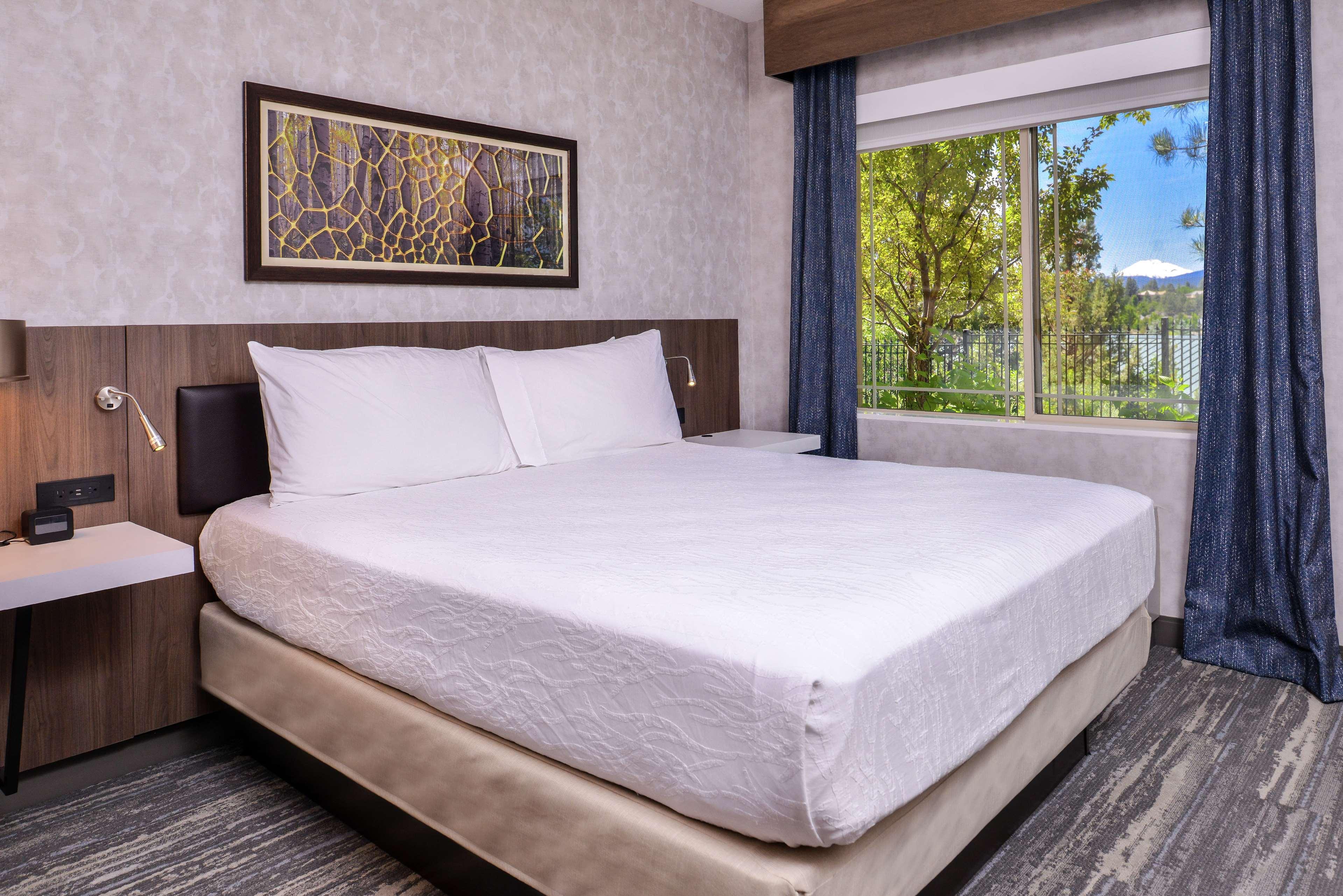 Hilton Garden Inn Bend Bagian luar foto
