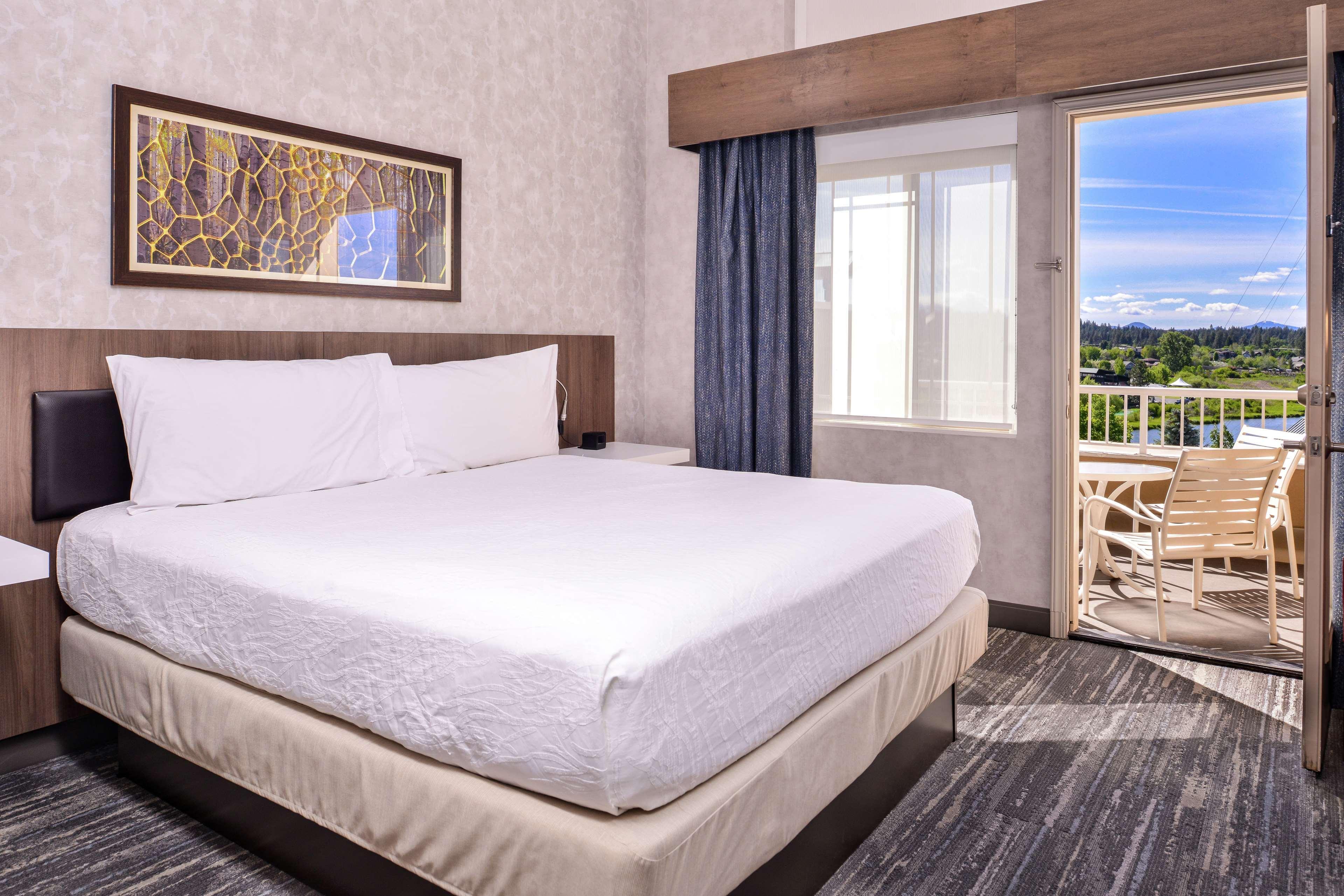 Hilton Garden Inn Bend Bagian luar foto