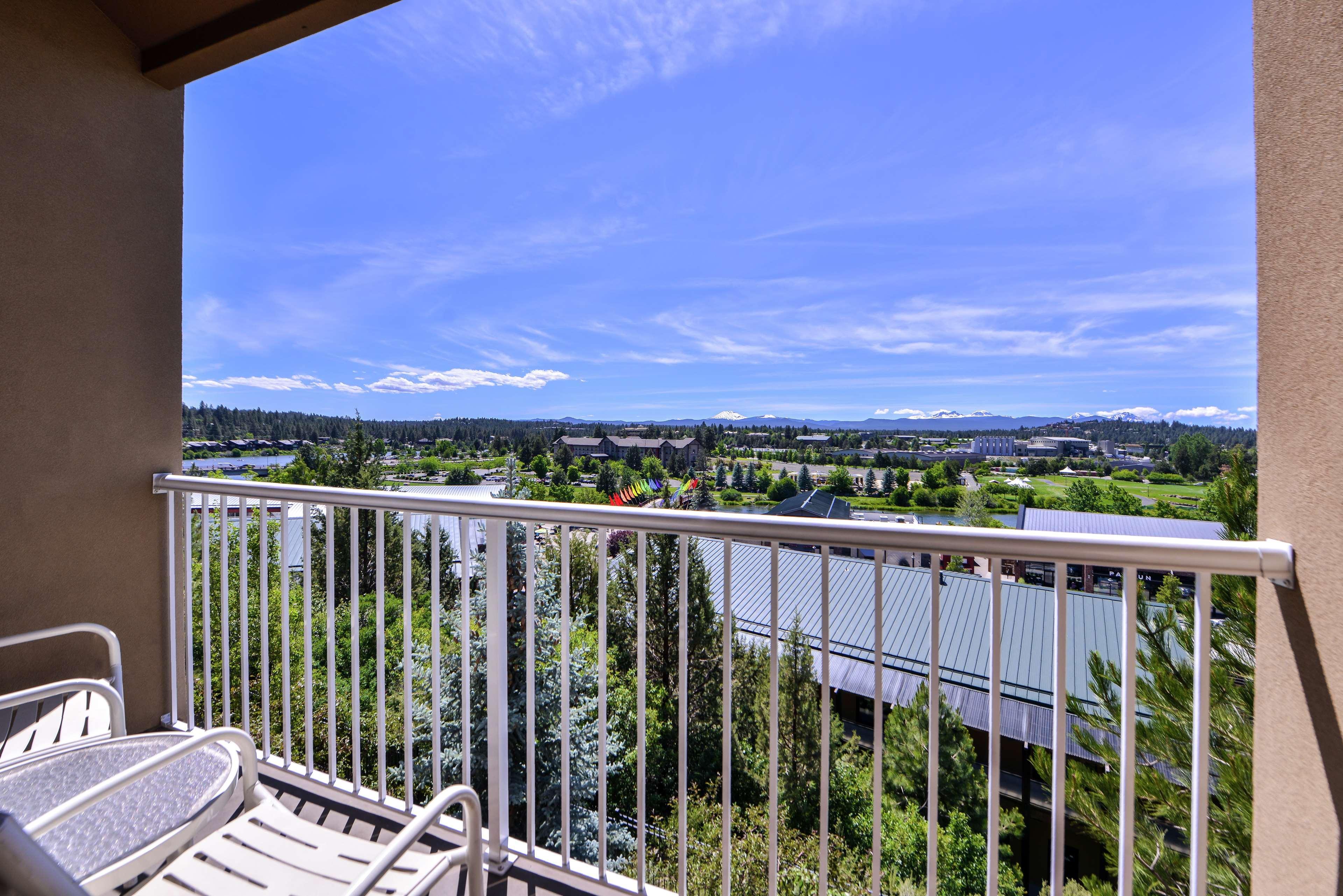 Hilton Garden Inn Bend Bagian luar foto