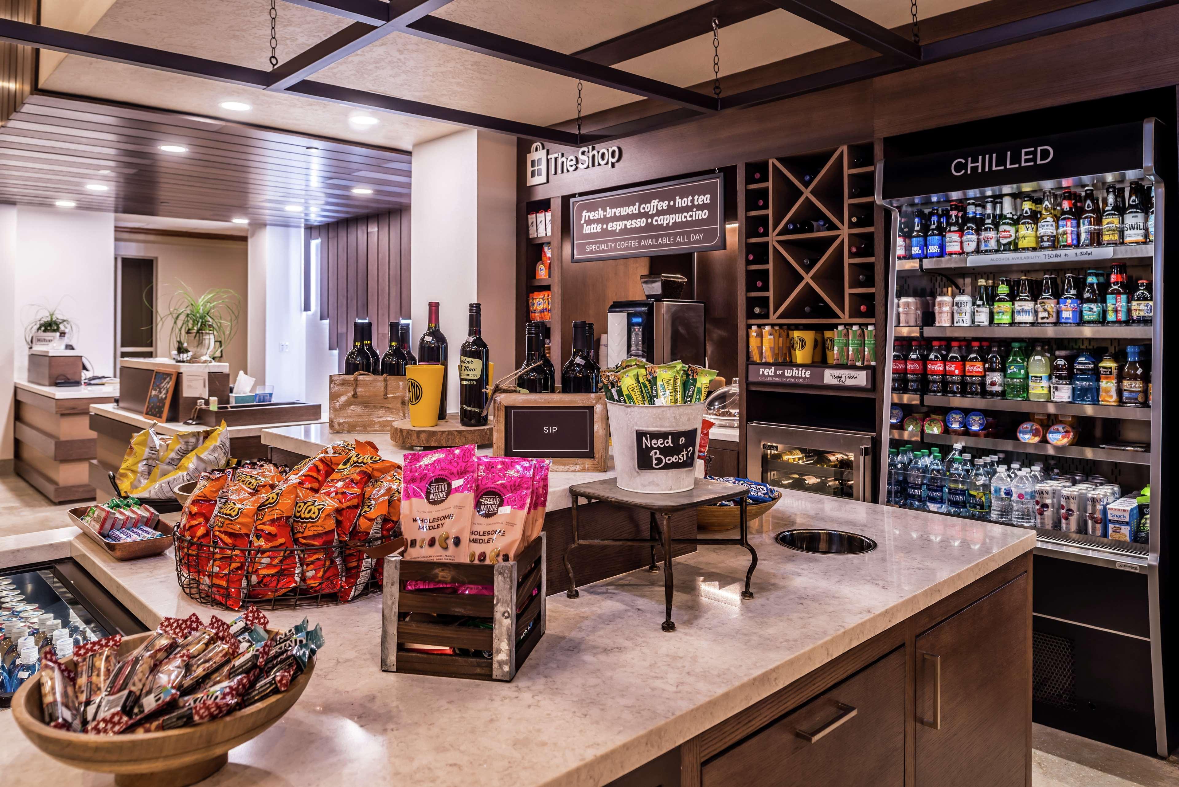 Hilton Garden Inn Bend Bagian luar foto