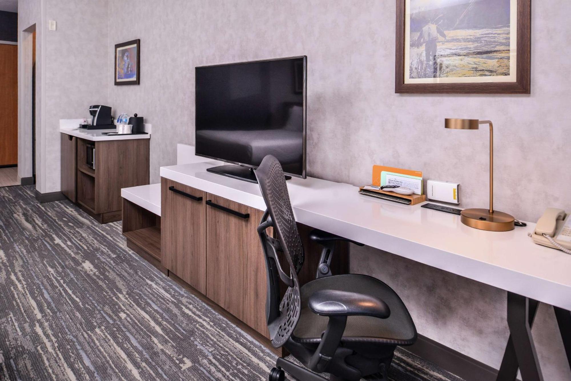 Hilton Garden Inn Bend Bagian luar foto