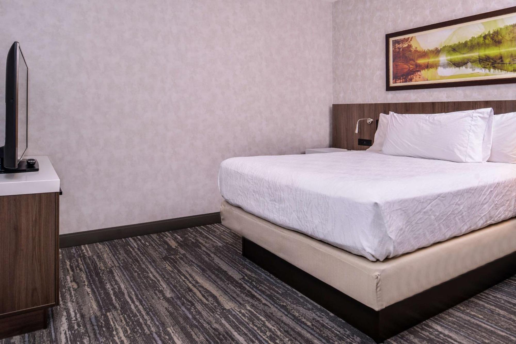 Hilton Garden Inn Bend Bagian luar foto