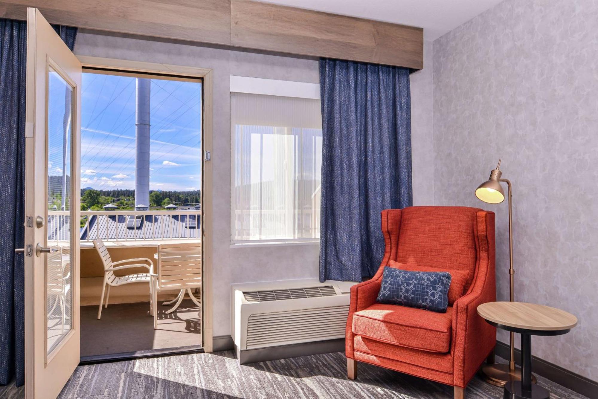 Hilton Garden Inn Bend Bagian luar foto