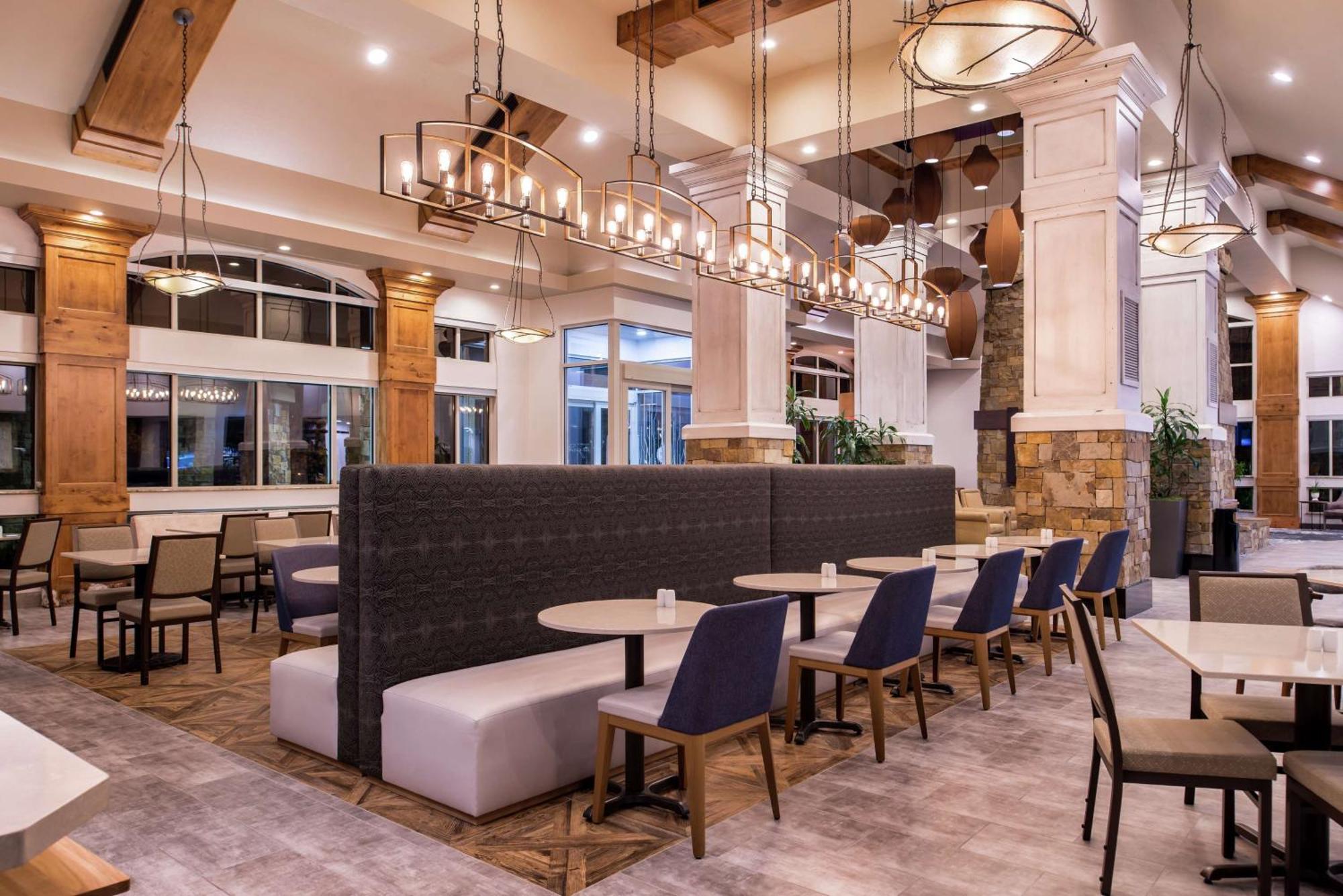Hilton Garden Inn Bend Bagian luar foto